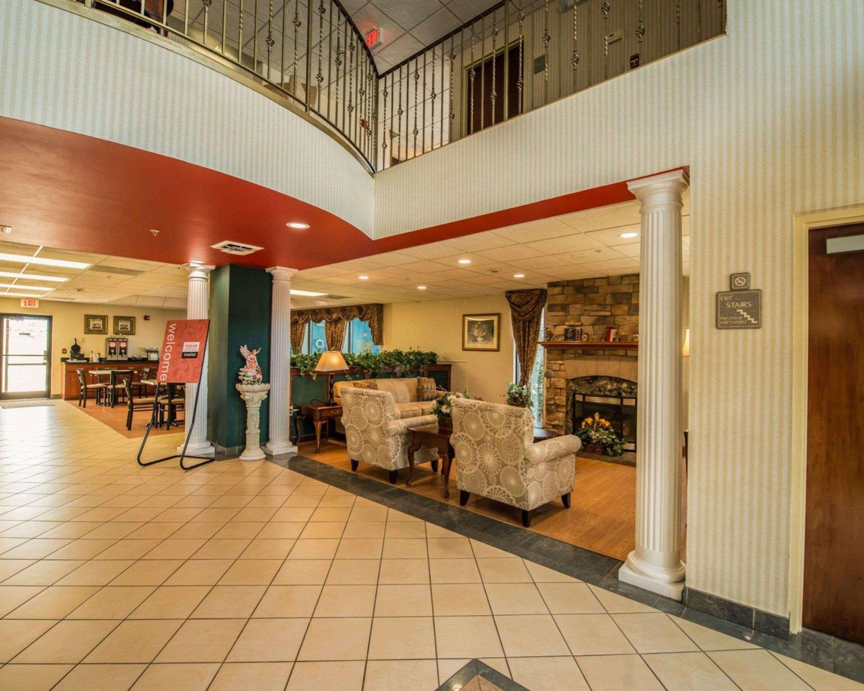 Comfort Inn & Suites Morganton Buitenkant foto
