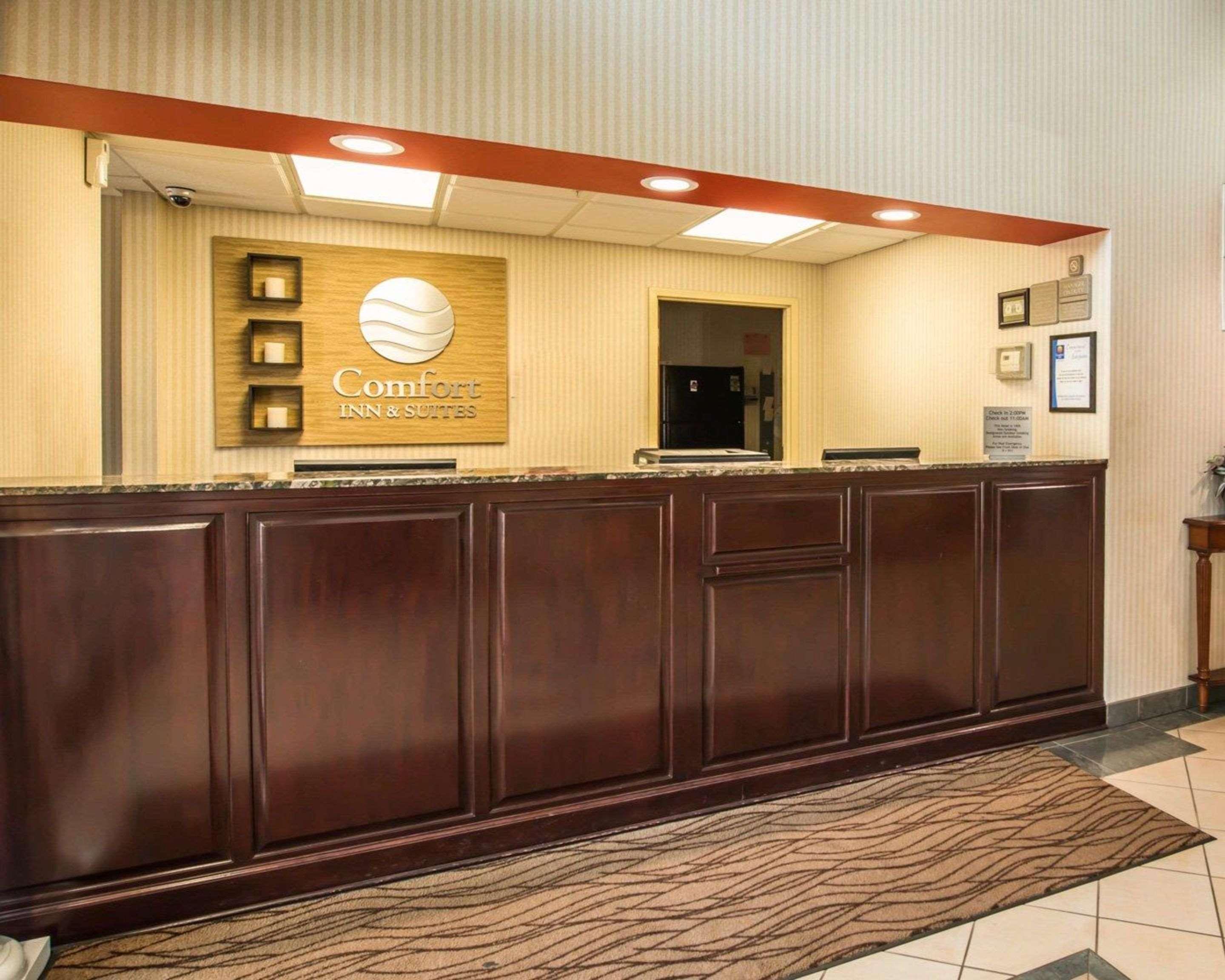 Comfort Inn & Suites Morganton Buitenkant foto