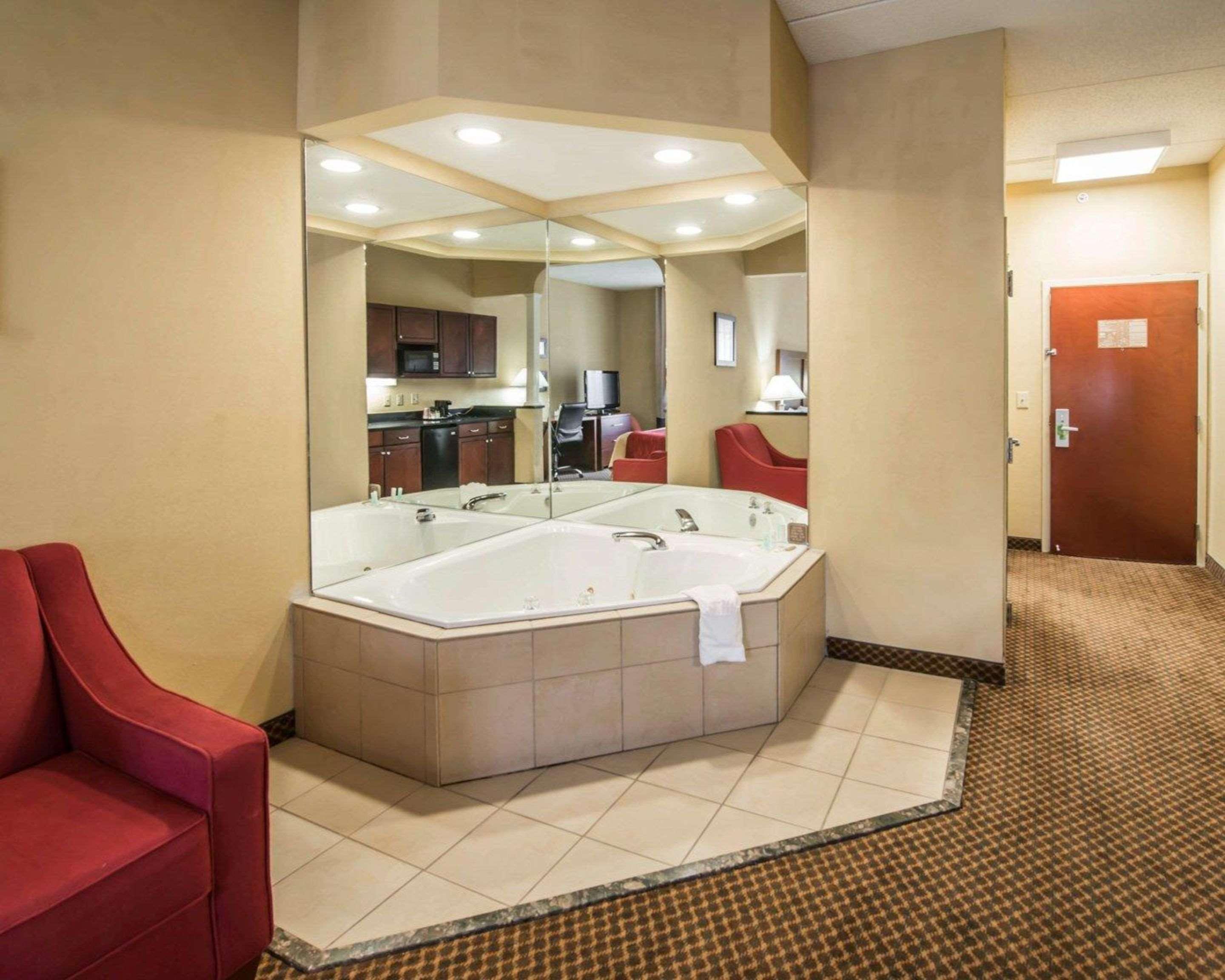 Comfort Inn & Suites Morganton Buitenkant foto